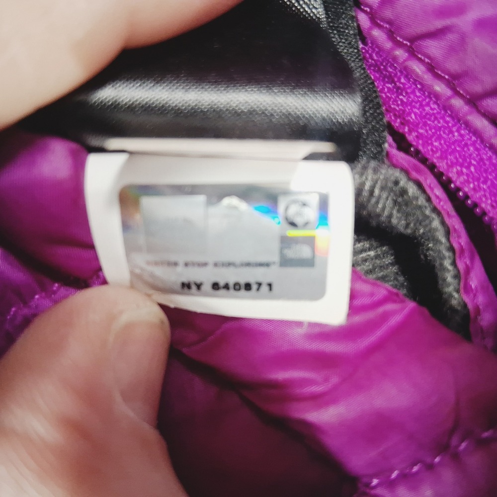 The North Face Girls Mossbud Swirl Reversible Jacket Purple XL 18 Quilted Fleece - Picture 13 of 14